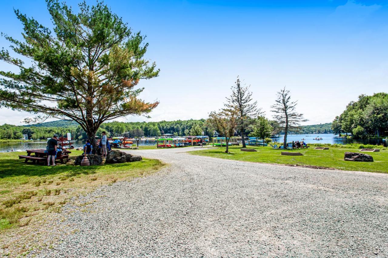 Friendship Lodge Pocono Lake Exterior foto